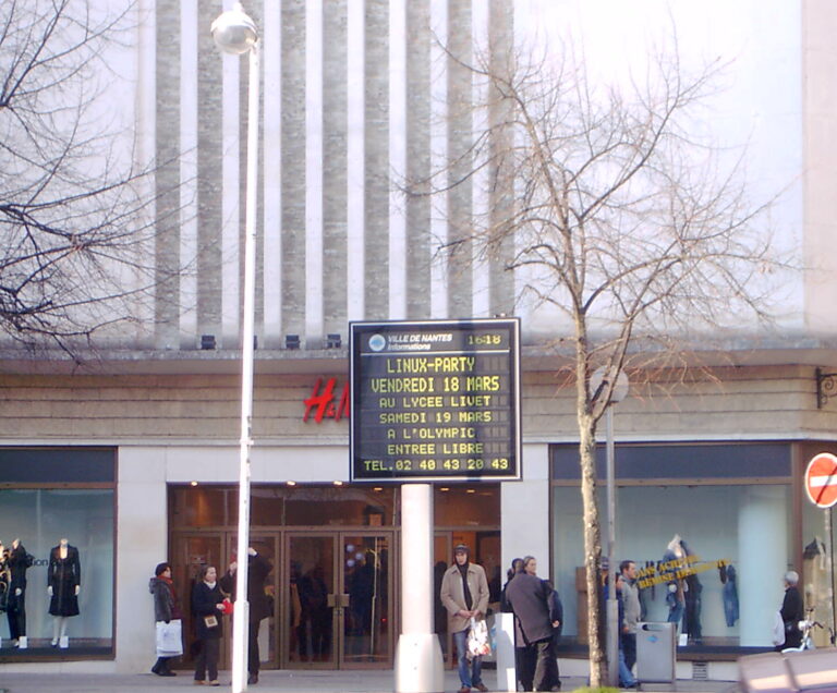 Panneau Lumineux Install Party LIVET Nantes Février 2002
